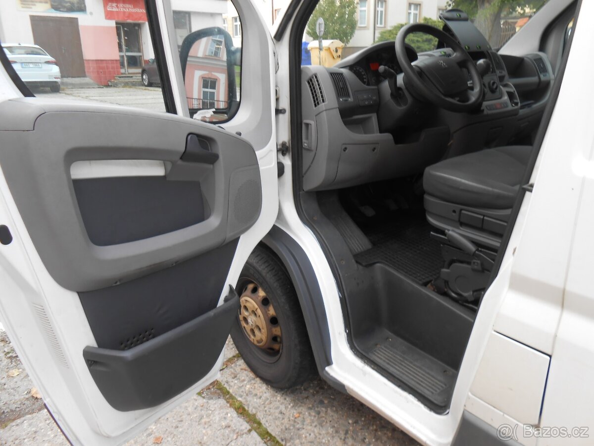 Prodám Peugeot BOXER 2.2 HDi 88kW L2H2 - 10