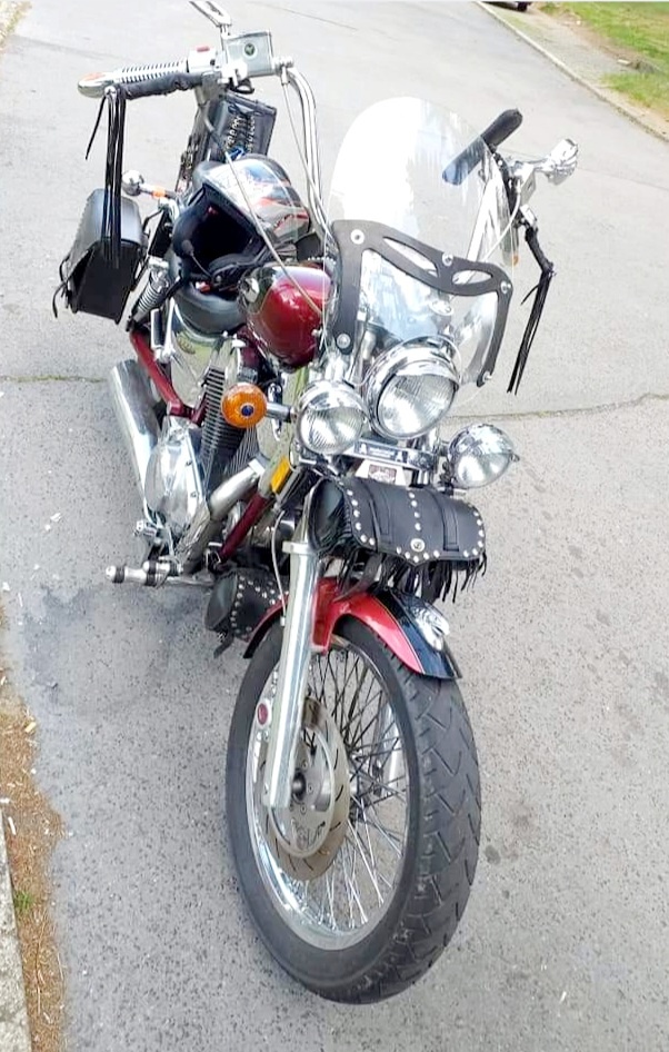 Suzuki Intruder VS 1400 - 10