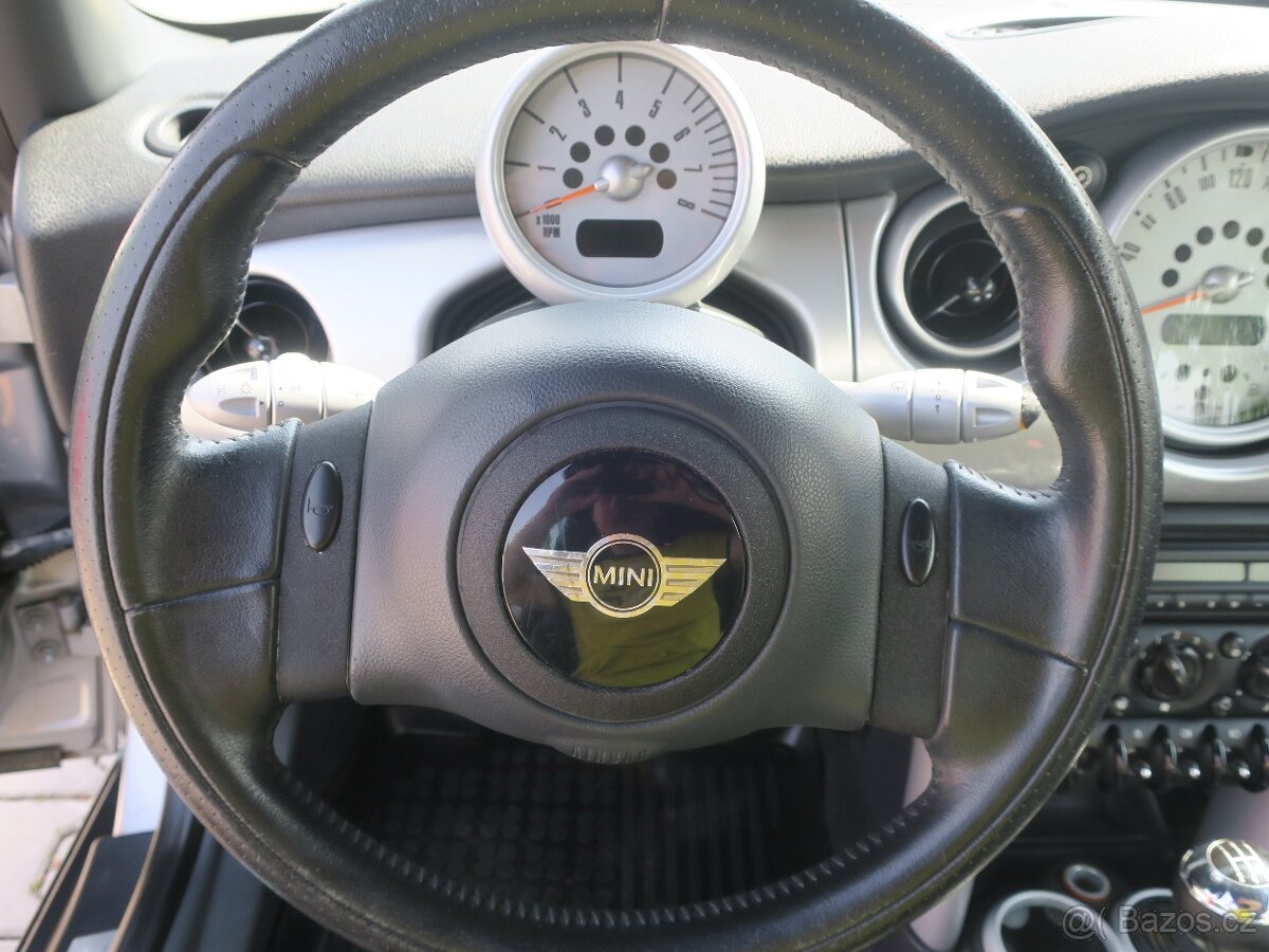 Mini One cabriolet 1.6 i 66 kW - 10