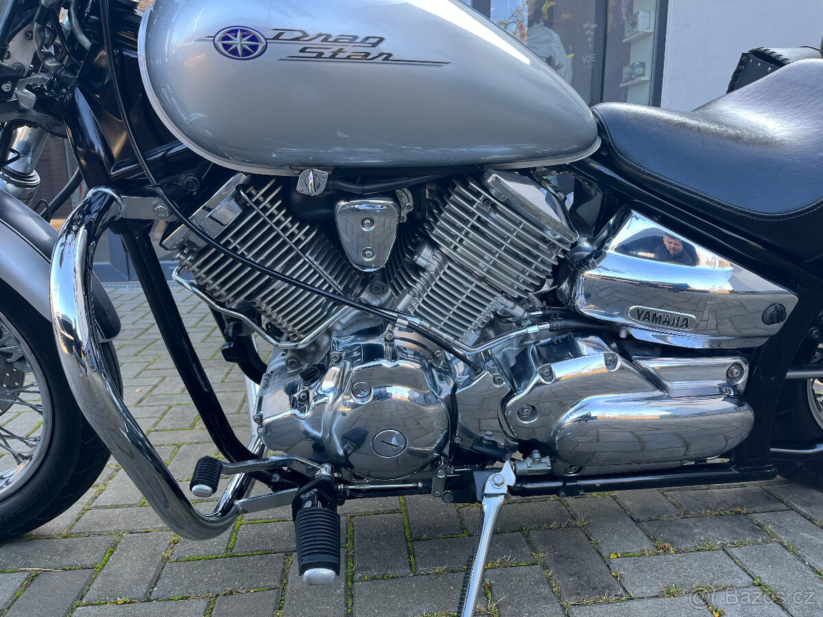 Yamaha XVS 1100 Dragstar stříbrný - 10