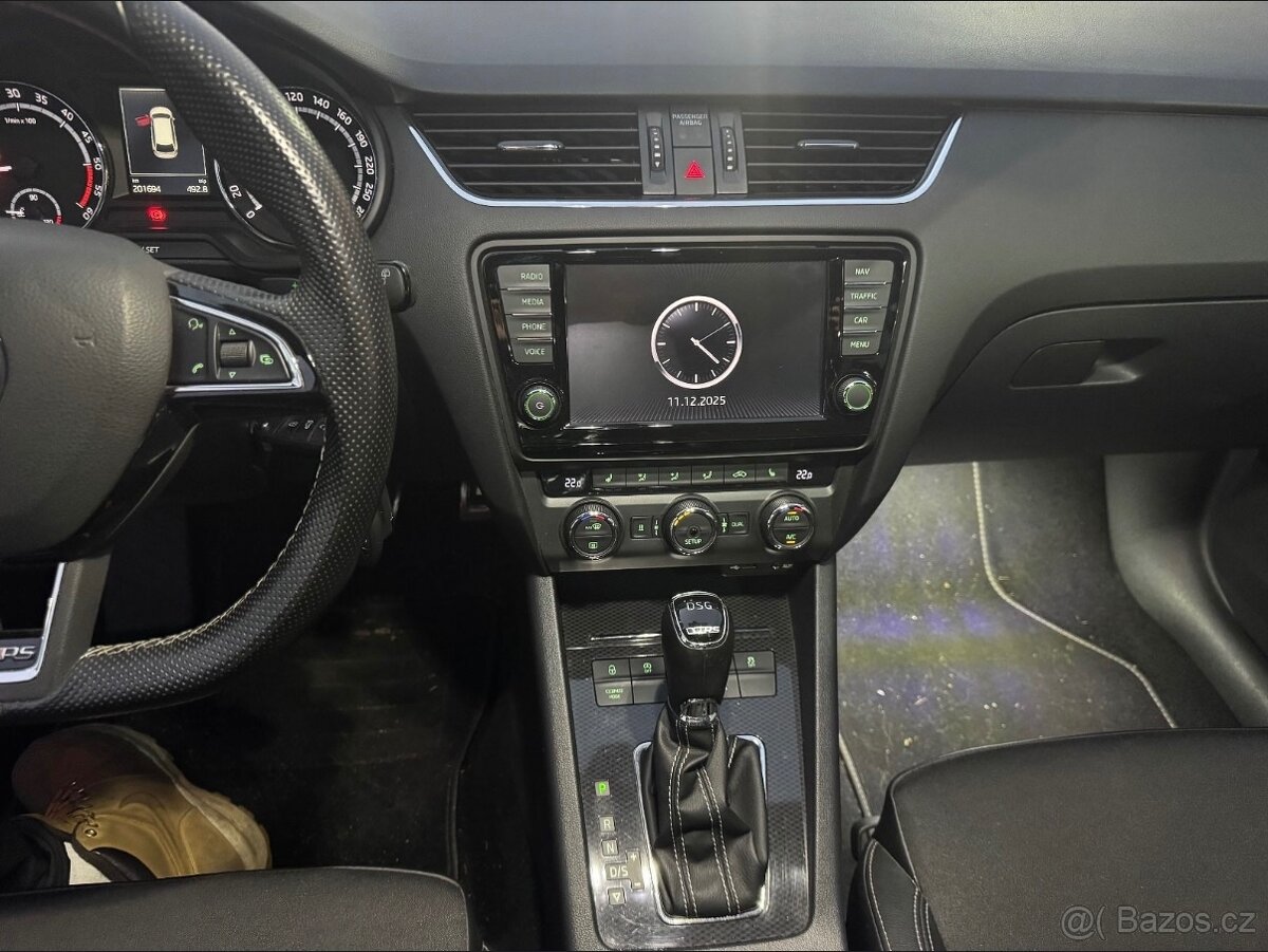 TOP SKODA OCTAVIA 3 RS laser white DSG + Webasto - 10