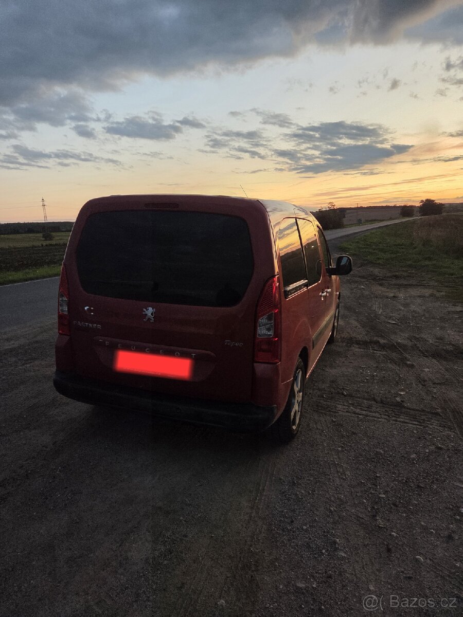 Prodám Peugeot Partner Tepee, rok 2009 - 10