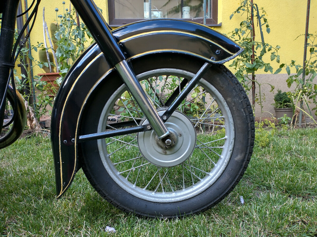 ČZ 175/450 de luxe 1969 - 10