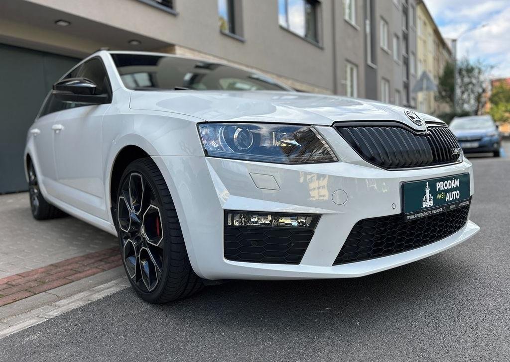 Škoda Octavia, 2.0TSi RS ČR - 10