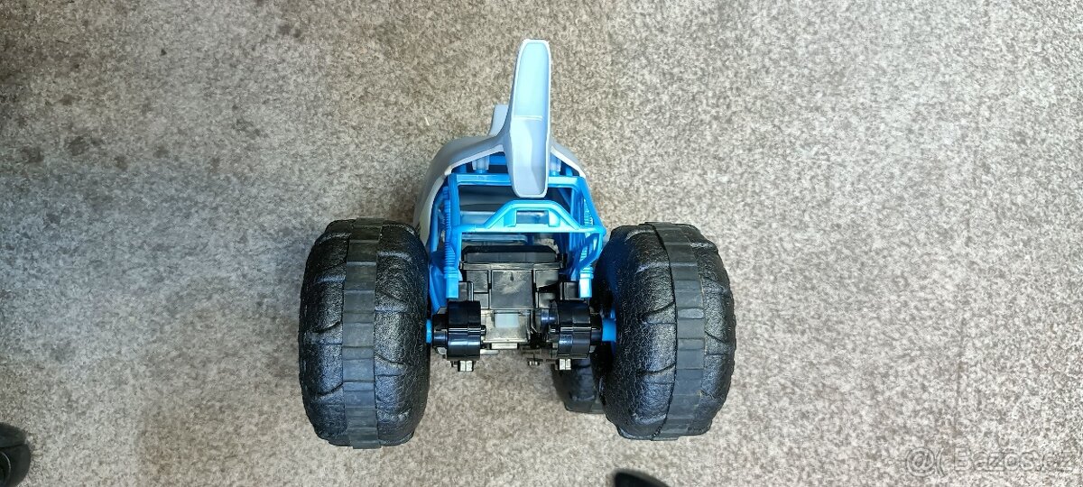 RC Monster Jam Megalodon Storm od Spinmaster - 10