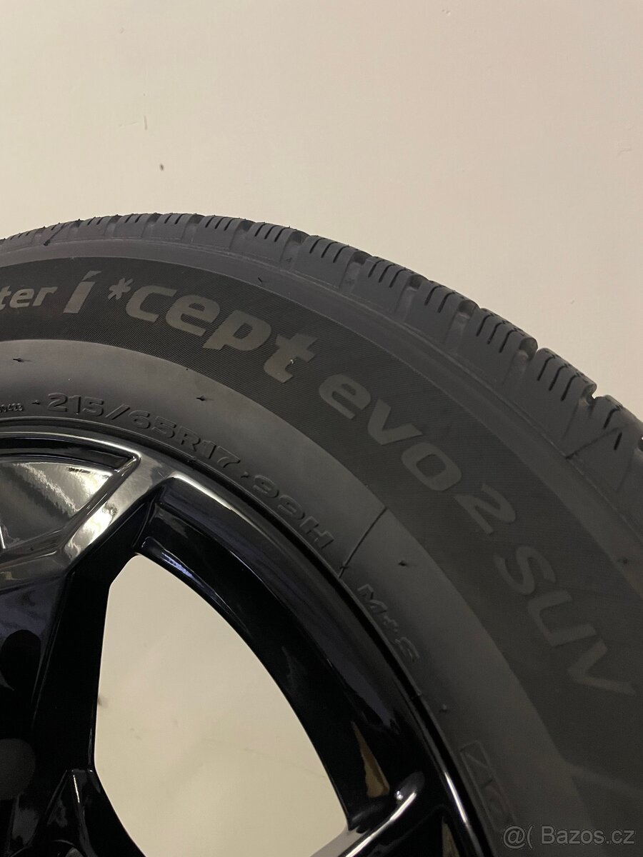 Original zimni alu Audi Q3 5x112 + 215/65/17 98% - 10