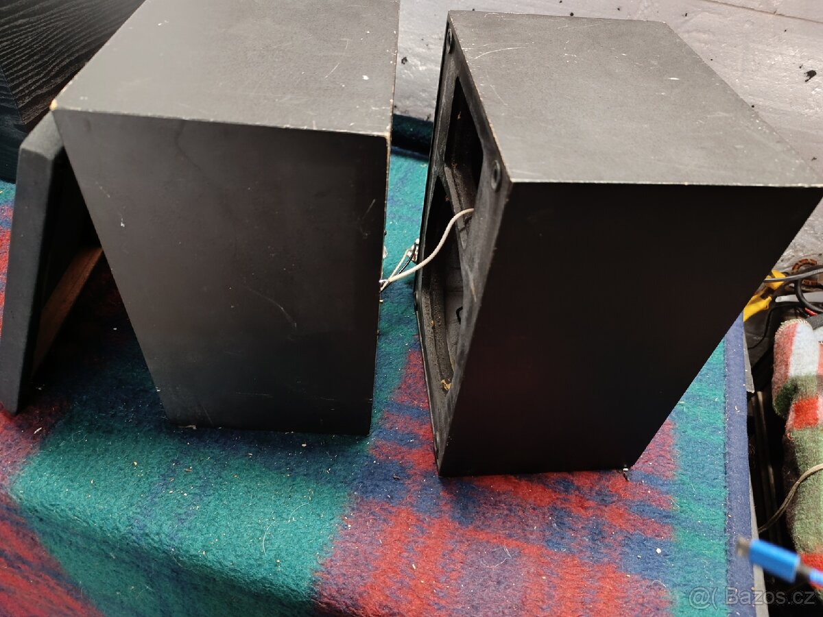 Různé reprobedny Tesla, TVM, AQ - 10