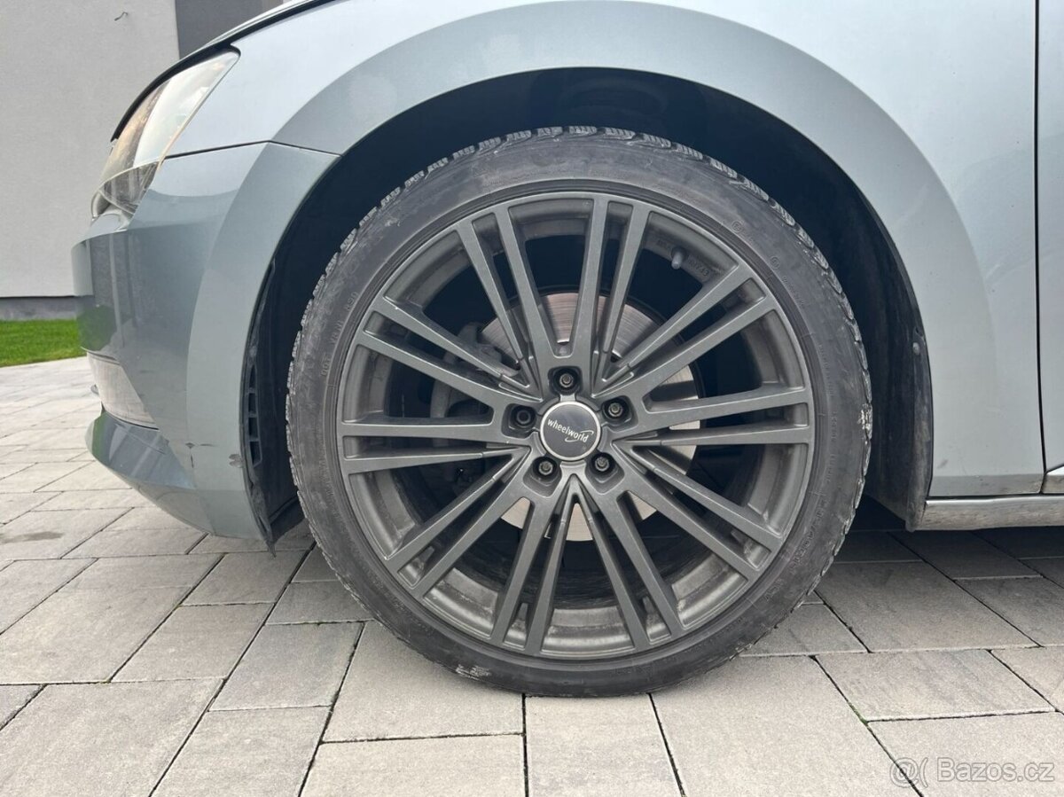 Škoda Superb 1.6 TDI - 10