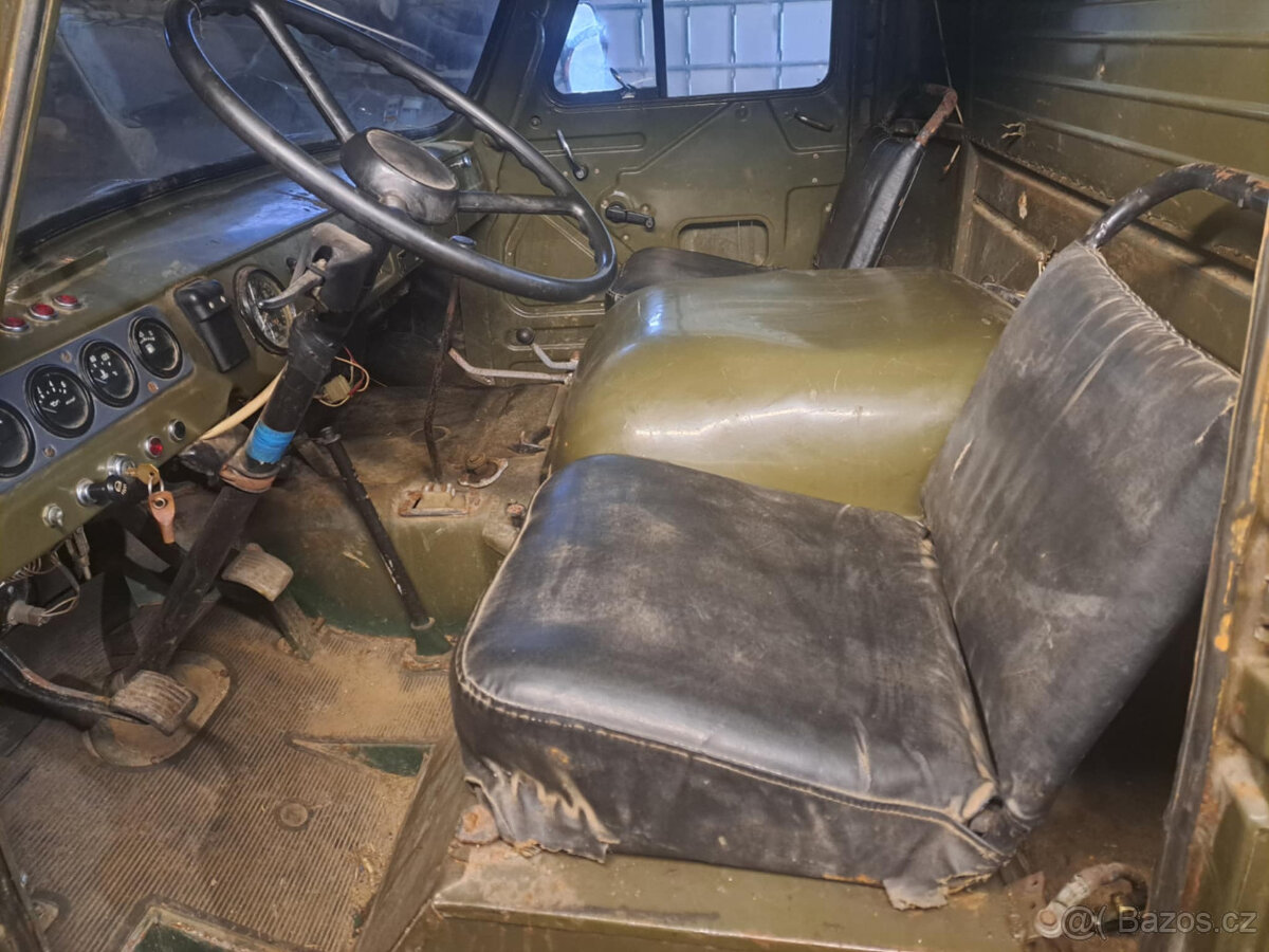 UAZ 3303 valník - 10