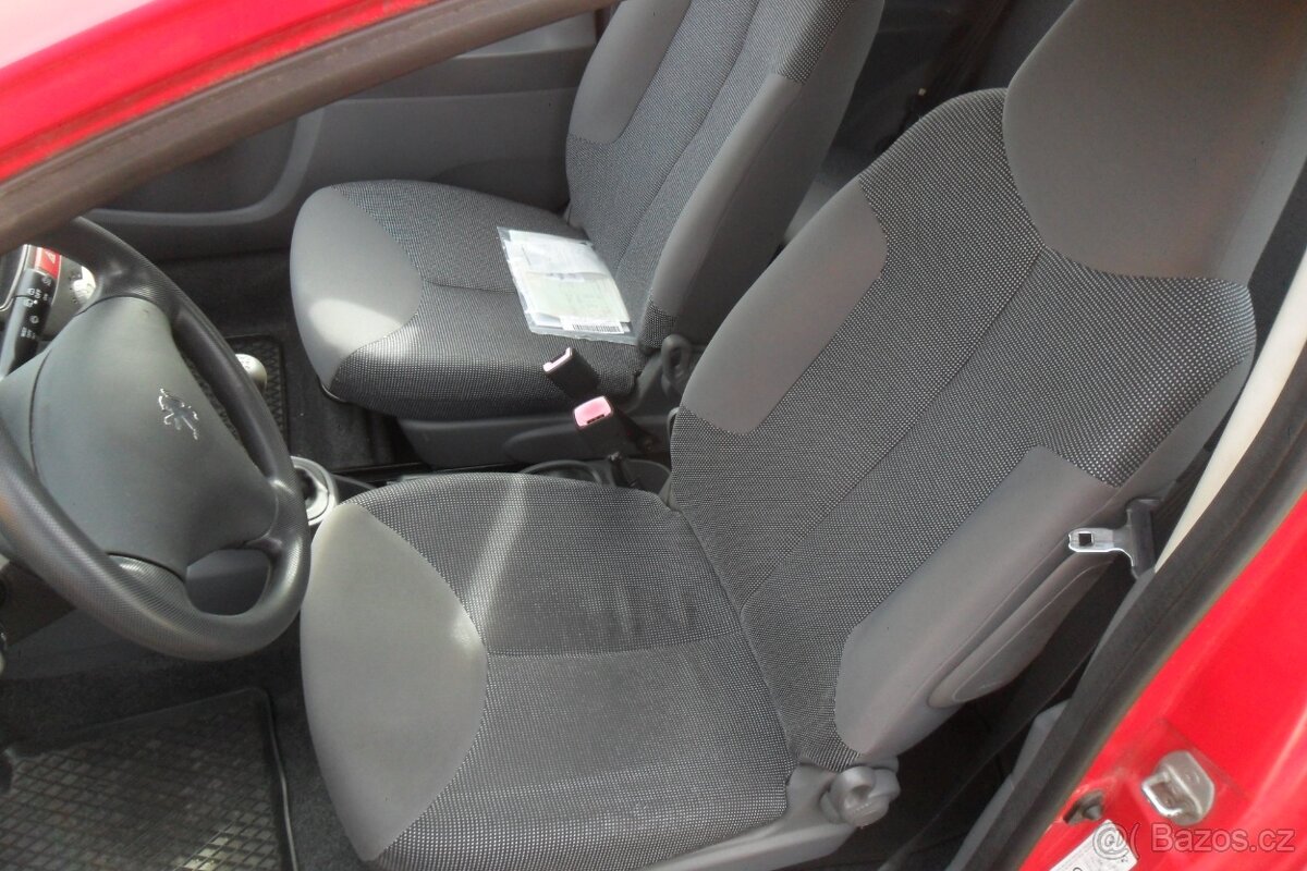 Peugeot 107, 1.0i/50kW, r.2007, 115.410 km- Servis. kniha - 10