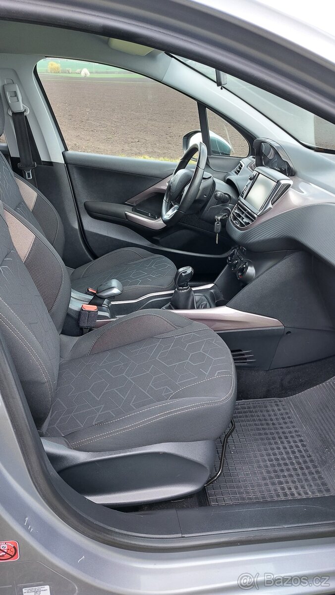 Peugeot 2008 1.6 Blue HDI - 10