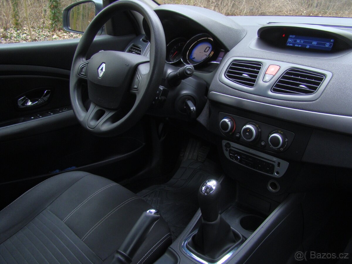 Renault Fluence 1.6i 16v KLIMA - 10