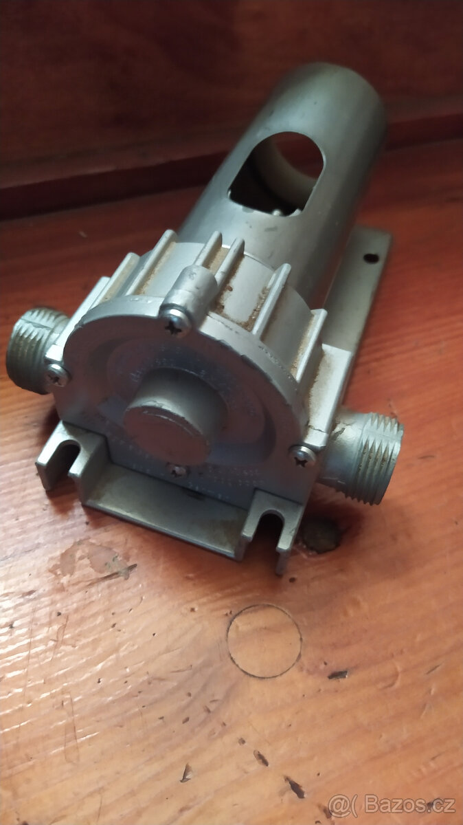 Pokosová pila, ruční bruska a vodní čerpadlo - 10