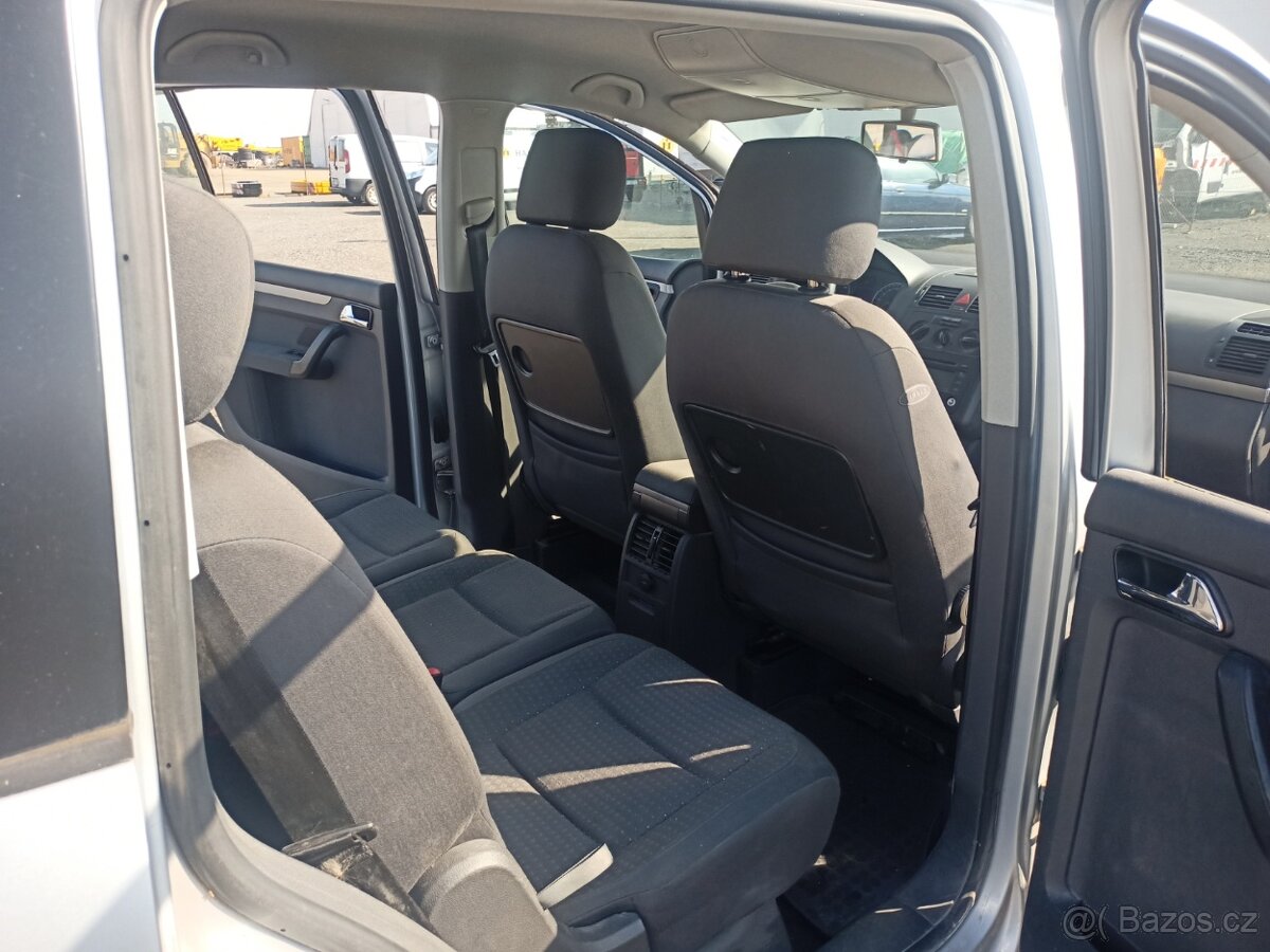 VW touran 1,9 tdi 77kw - 10