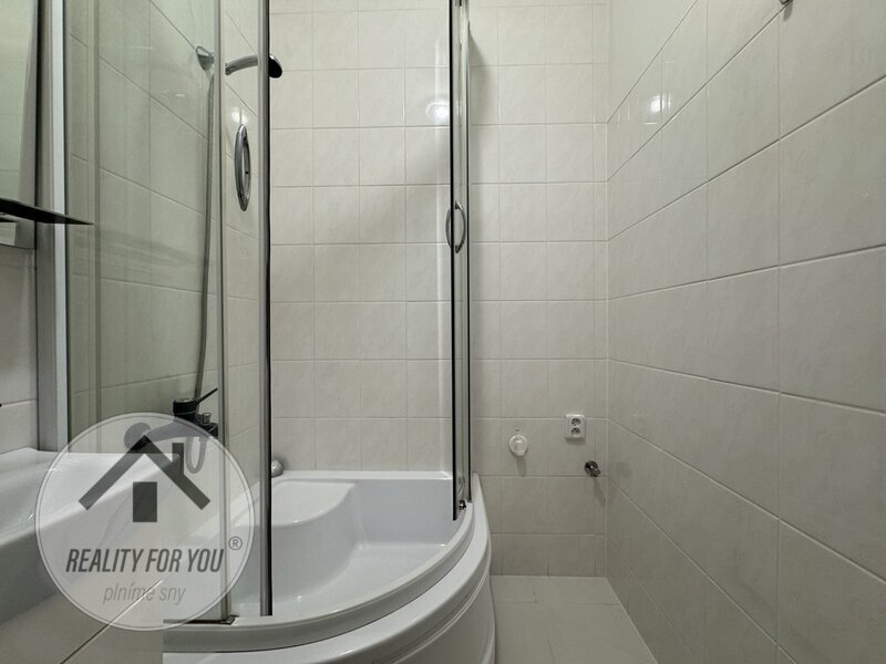 Prodej bytu 2+1 po kompletní rekonstrukci v obci Citice okr. - 10