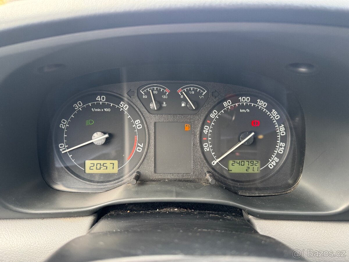 Octavia 1.6i 76kw - 10