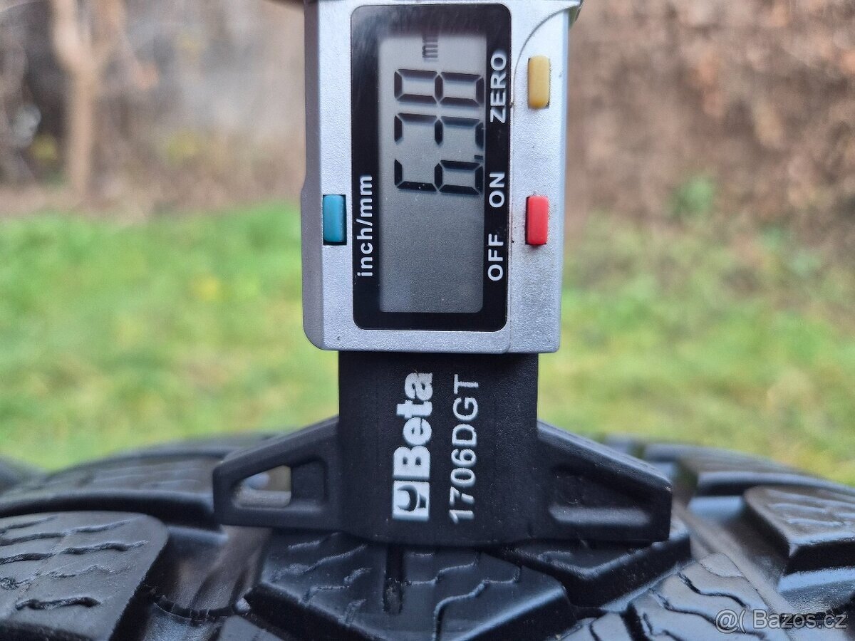 2x Zimní pneu Pirelli Sottozero Winter - 205/50 R17 XL - 85% - 10