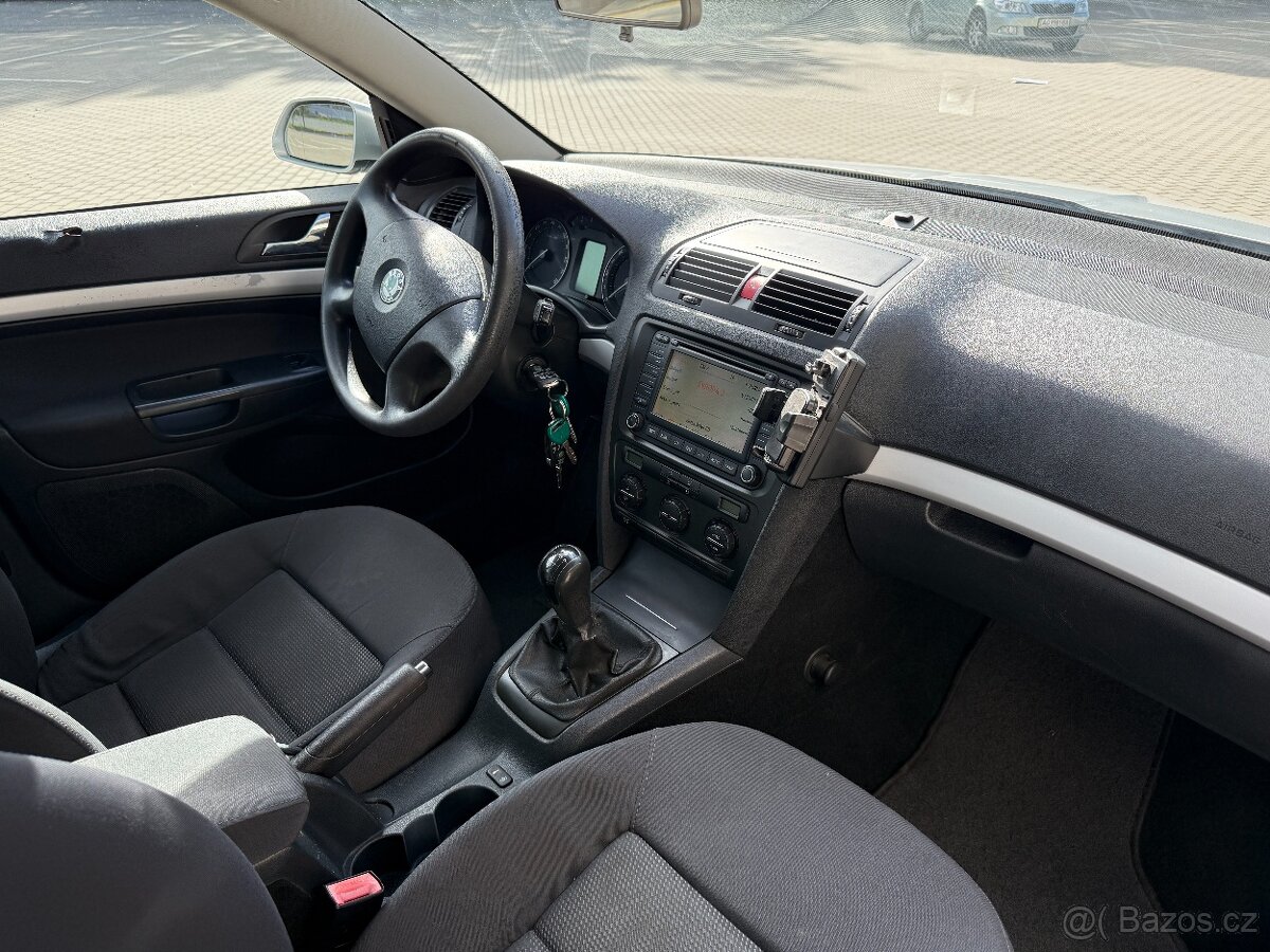 Škoda Octavia, 2.0TDI, 103kw Navi Tažné 1.4T - 10