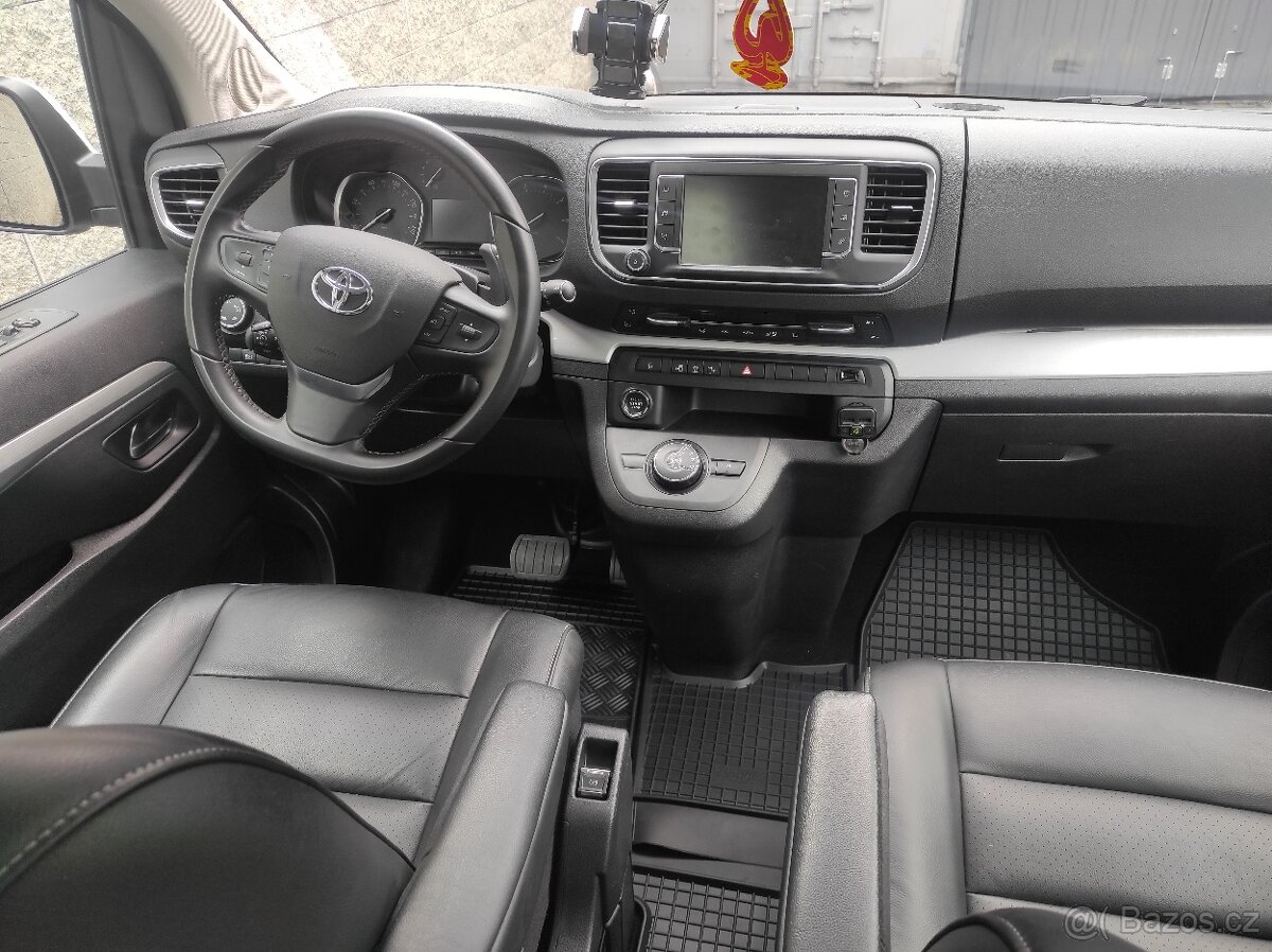 Toyota ProAce 2,0D L2, AT, VIP, 7míst, ČR - 10