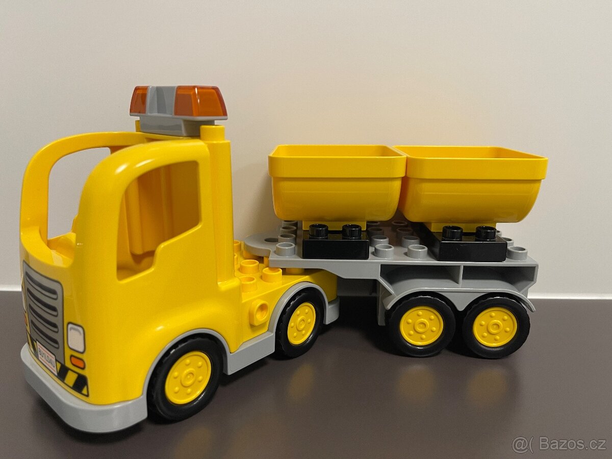 Lego Duplo přívěs - 10