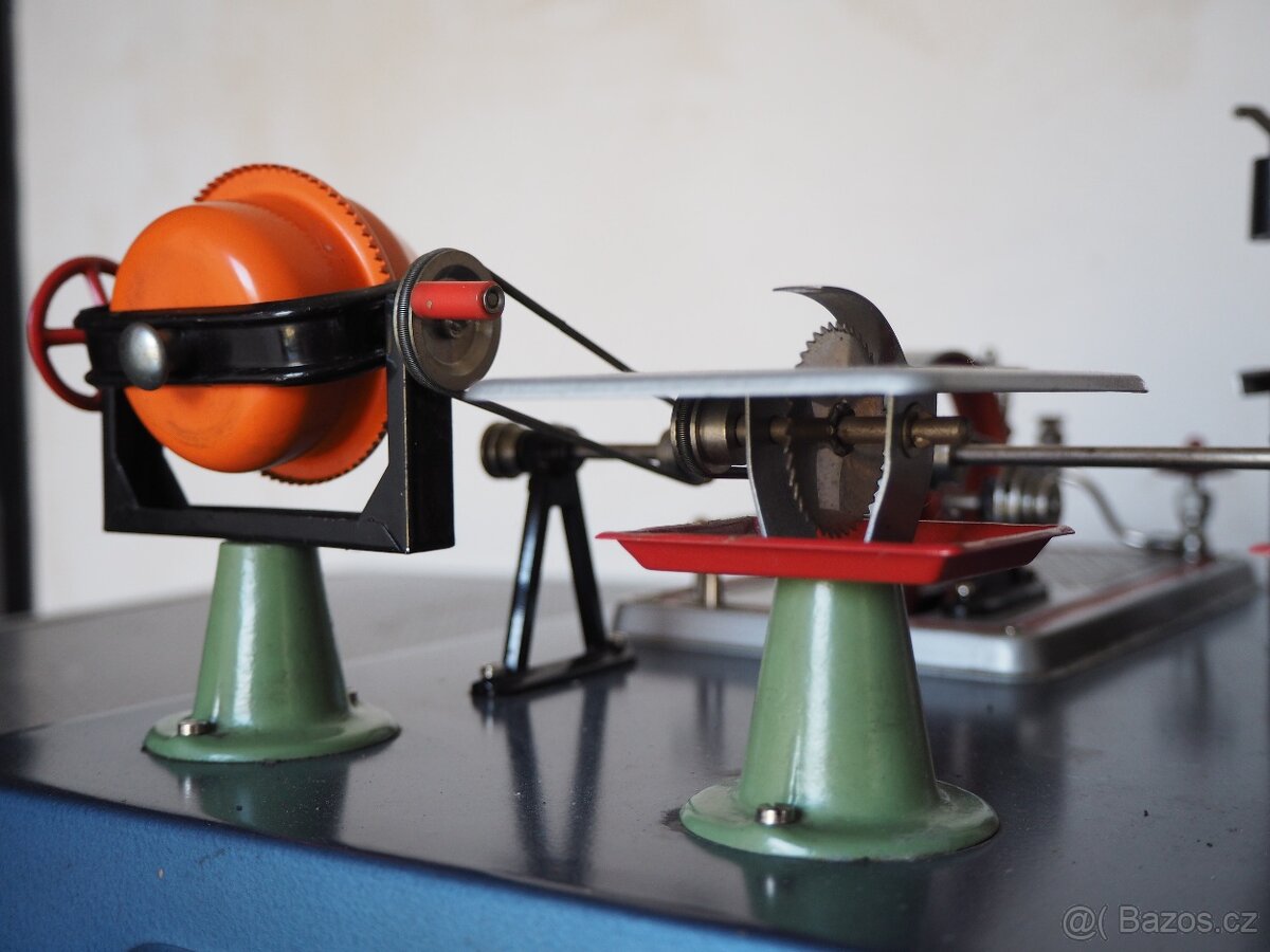 Model Parního Stroje - 10