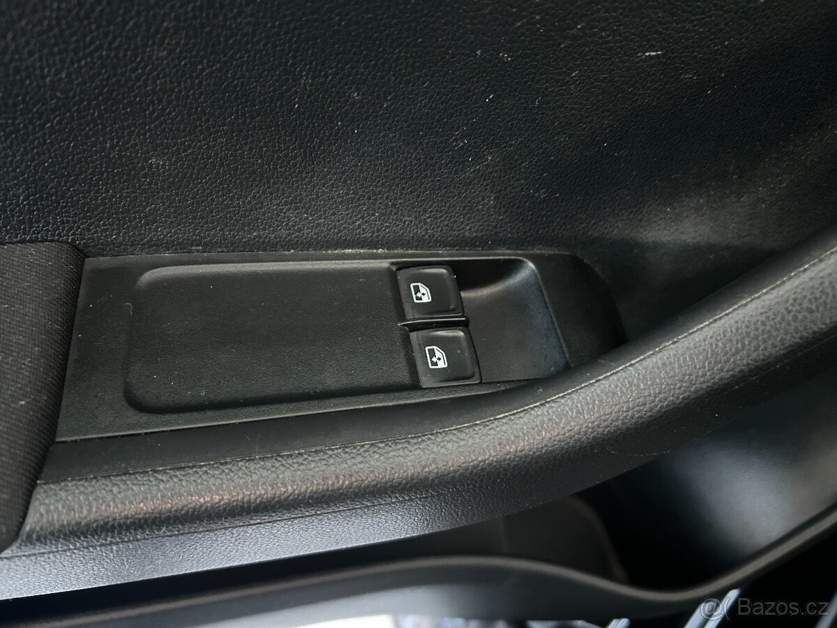 Škoda Fabia 1.2 TSI,SERVISKA,VYHŘ.SEDADLA - 10