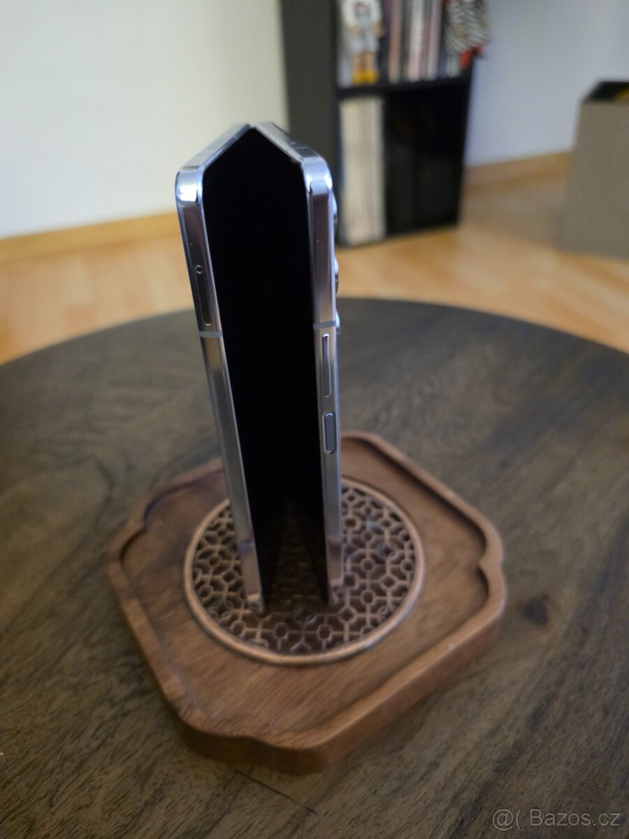 Samsung Galaxy Z Fold5 (1TB/12GB, Modrá) - 10