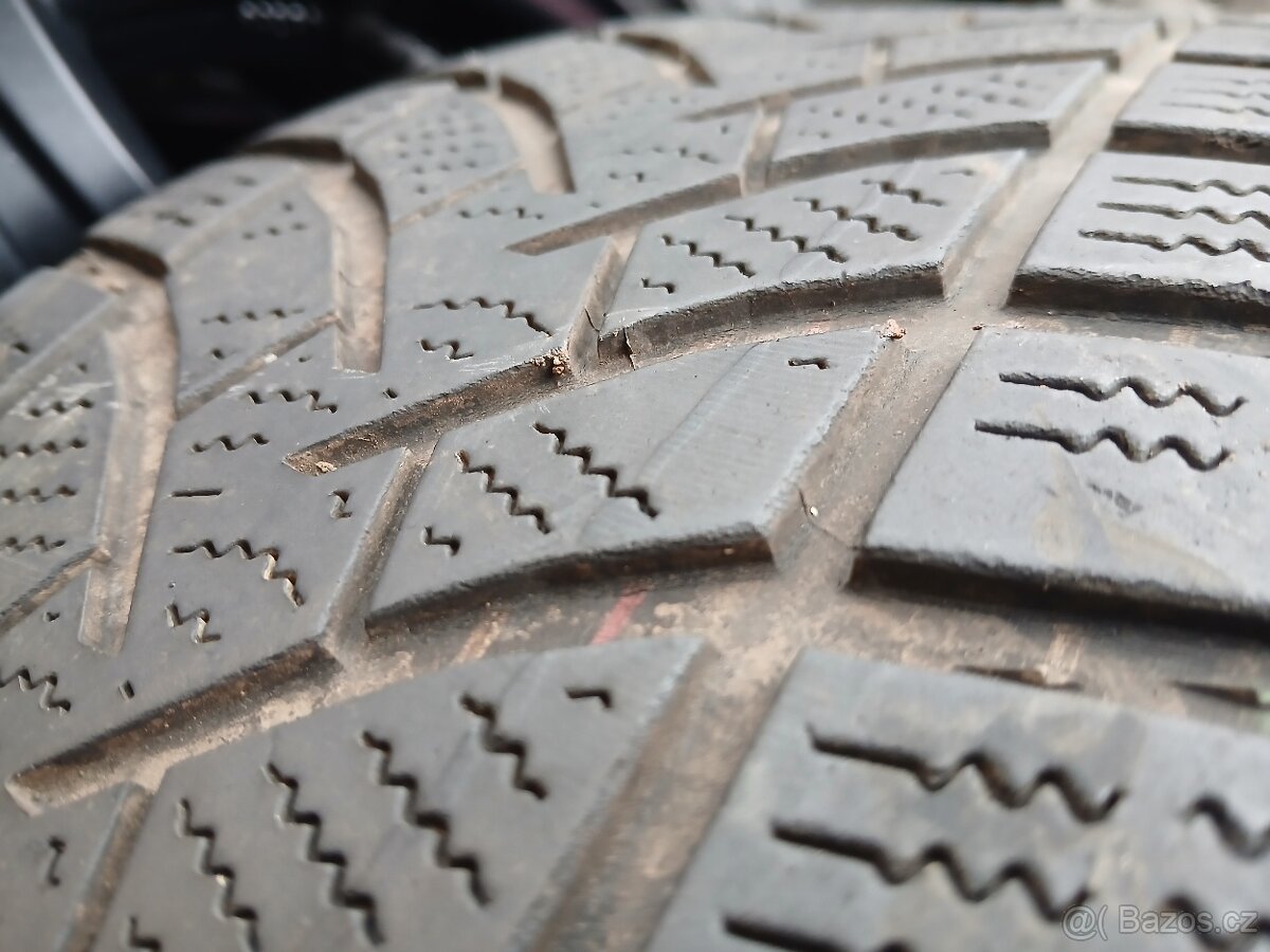 Prodám sadu ALU kol Proline 225/55R17 zimní - 10