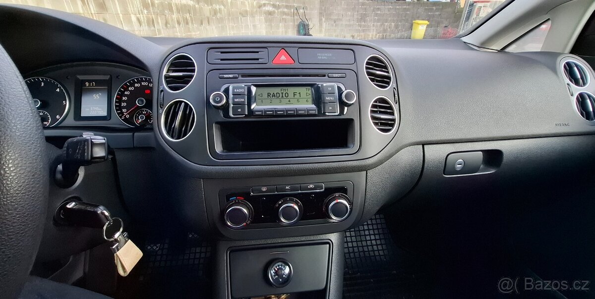 VW Golf 6 PLUS 1,6 TDI 77 kW manuál - 10