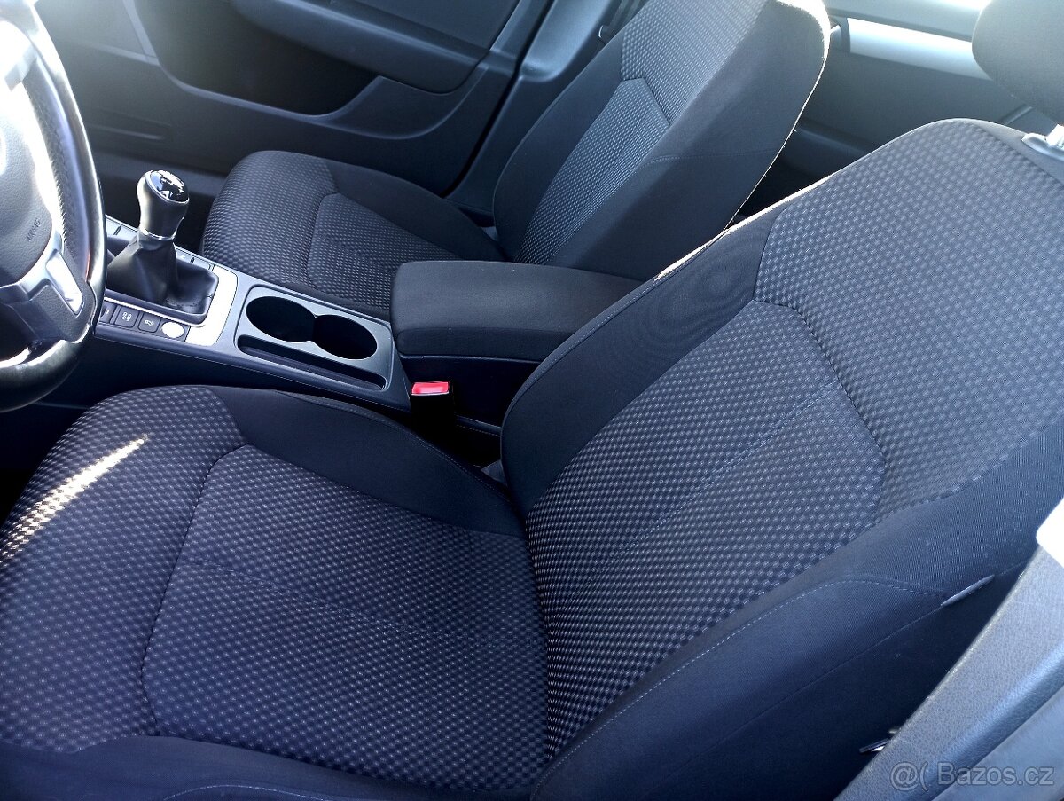 VW Passat Combi B7 1.4 TSi 90 Kw - 10