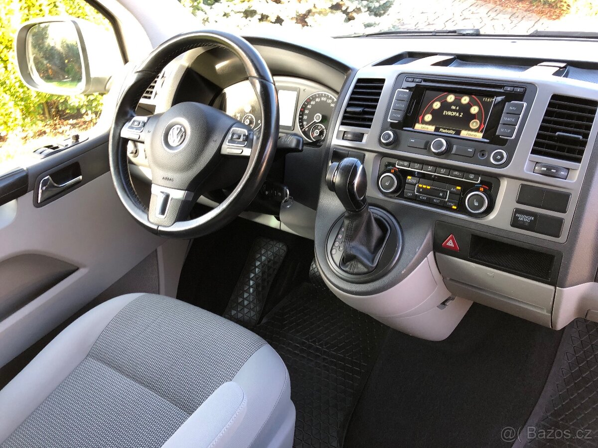 VW Caravelle T5 LONG-2015-DPH-Tažné-barva Candy Multivan - 10