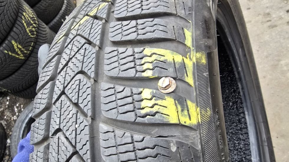 Zimní pneu 205/60/16 Pirelli - 10