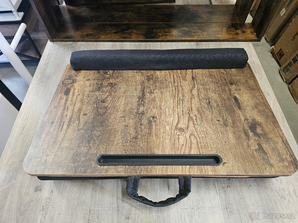 NOVÁ PODLOŽKA - POLŠTÁŘ POD LAPTOP - 10