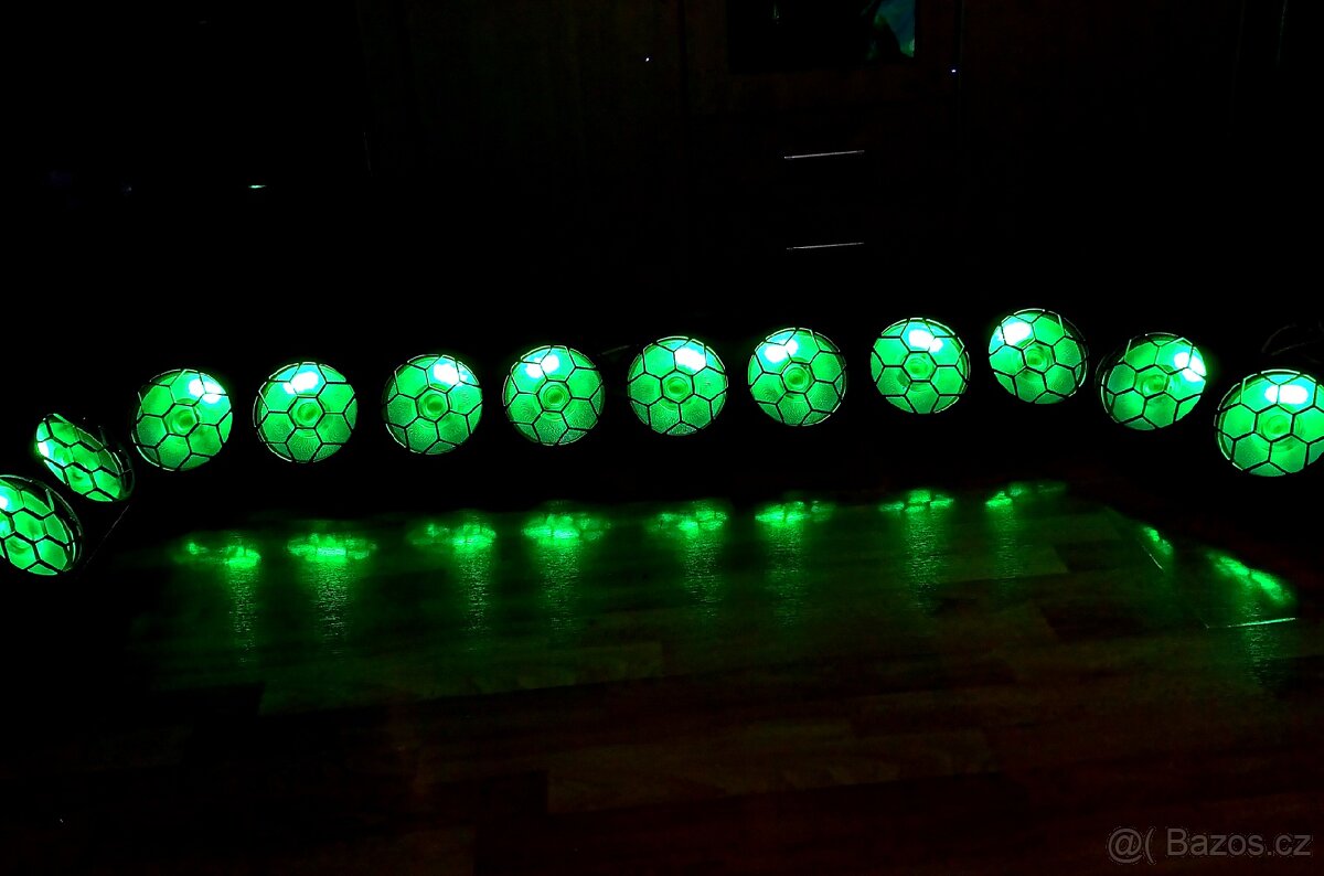 Novinka -Blinder 260 Wat RGBW - 10