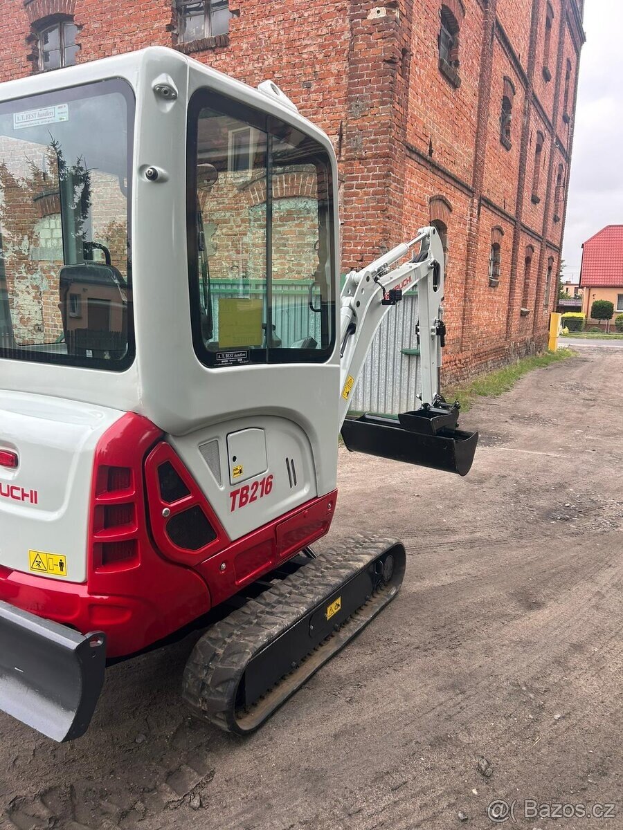Takeuchi tb216 rok 2018 - 10