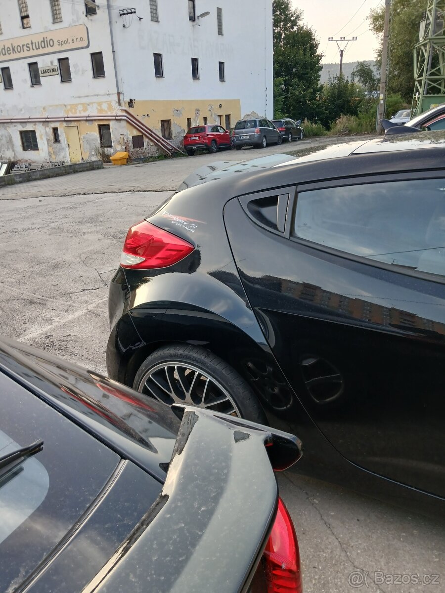 Hyundai Veloster 1.6.GDi - 10