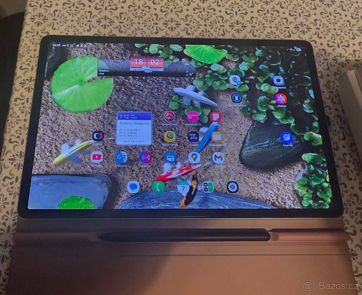 Samsung Galaxy TAB S8+ 5G s příslušenstvím - 10