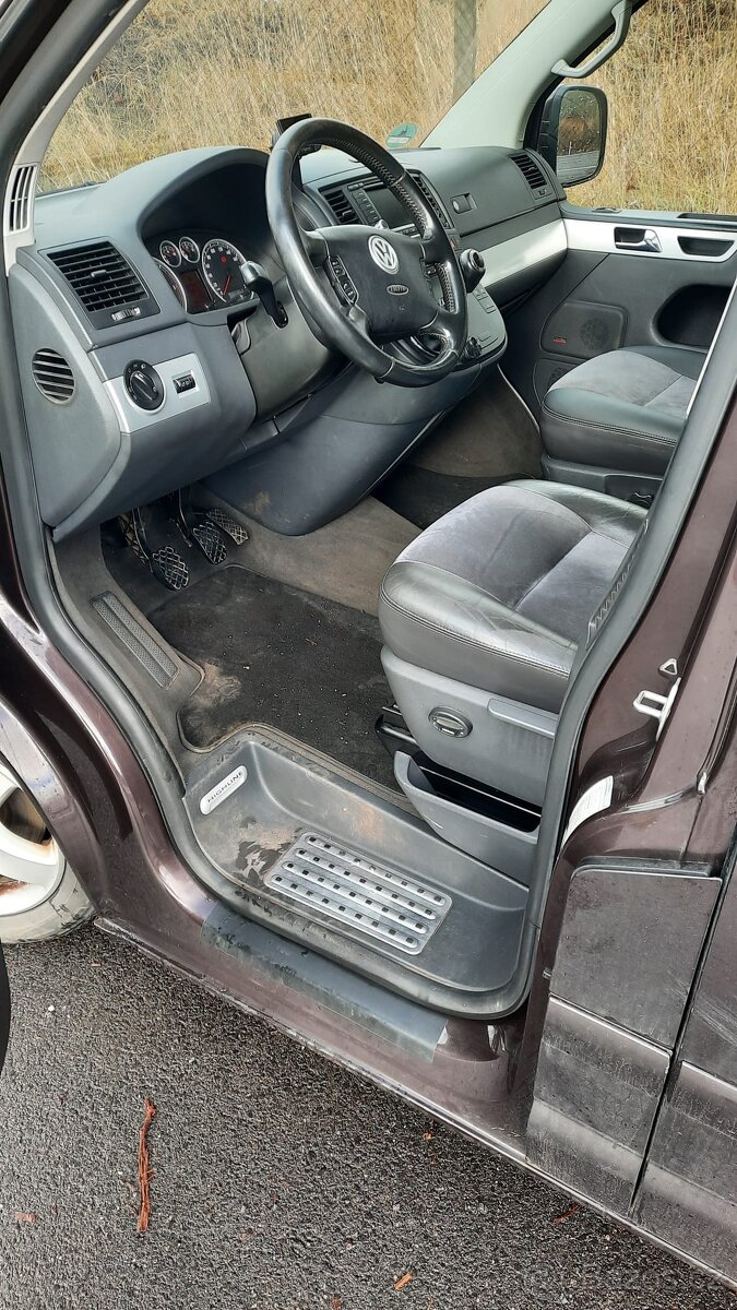 Volkswagen multivan highline 4motion 2,5tdi - 10