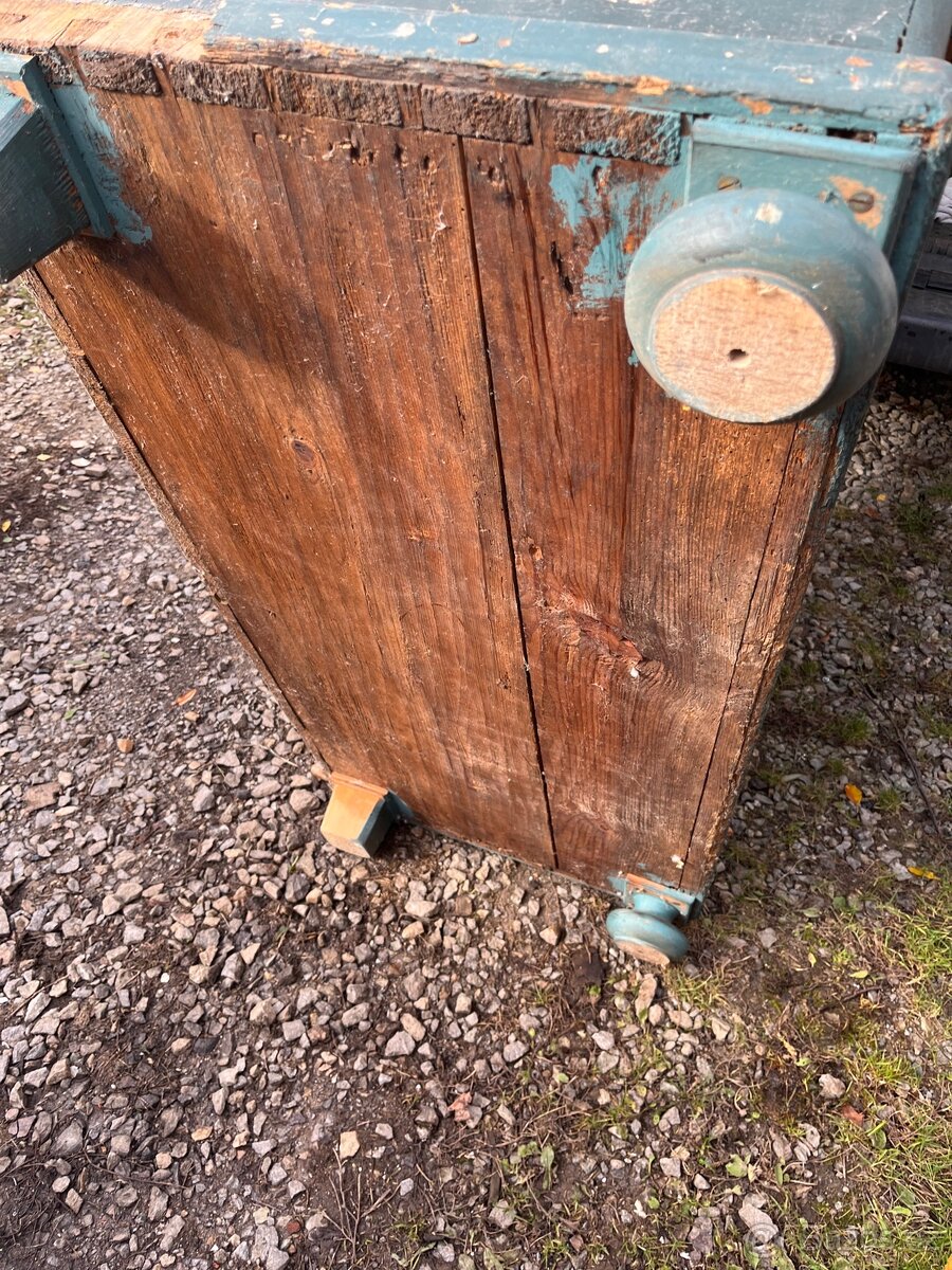 Skříň malovaná stará - 10