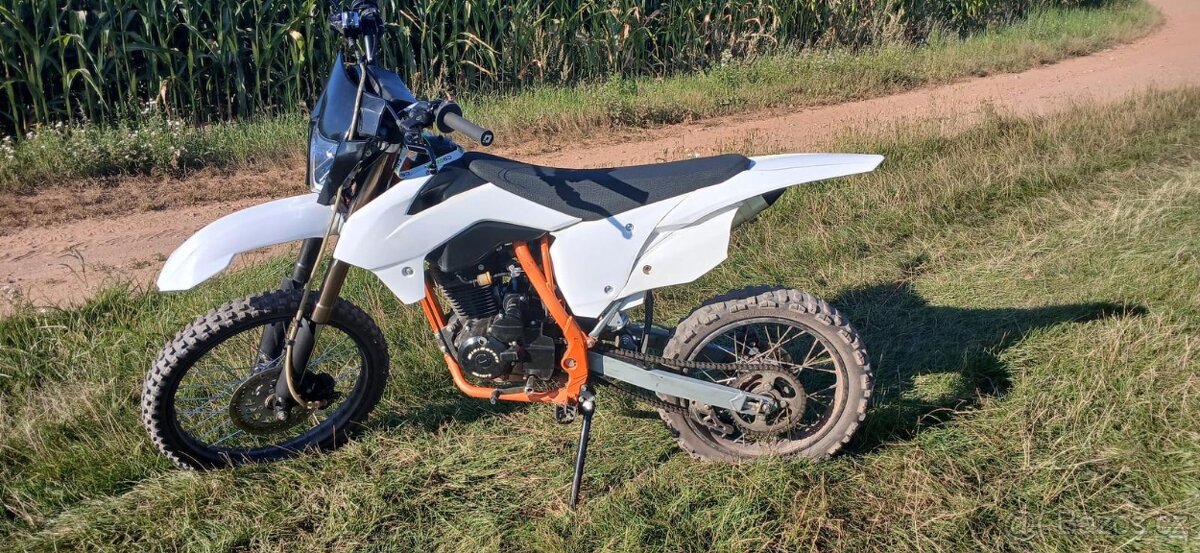 MiniRocket Hurricane 150 - 10