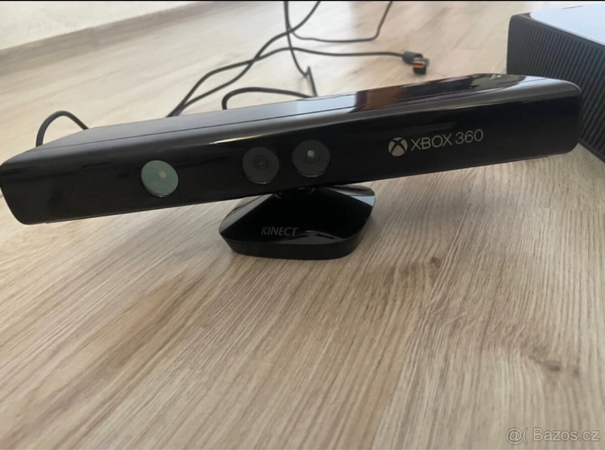 XBOX 360 250GB+ KINECT - 10