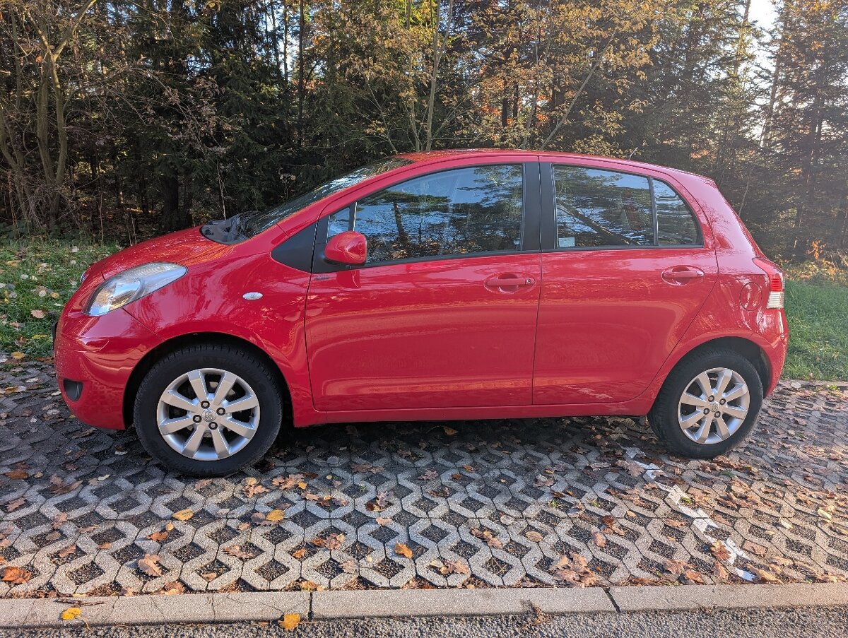 Toyota Yaris - 10