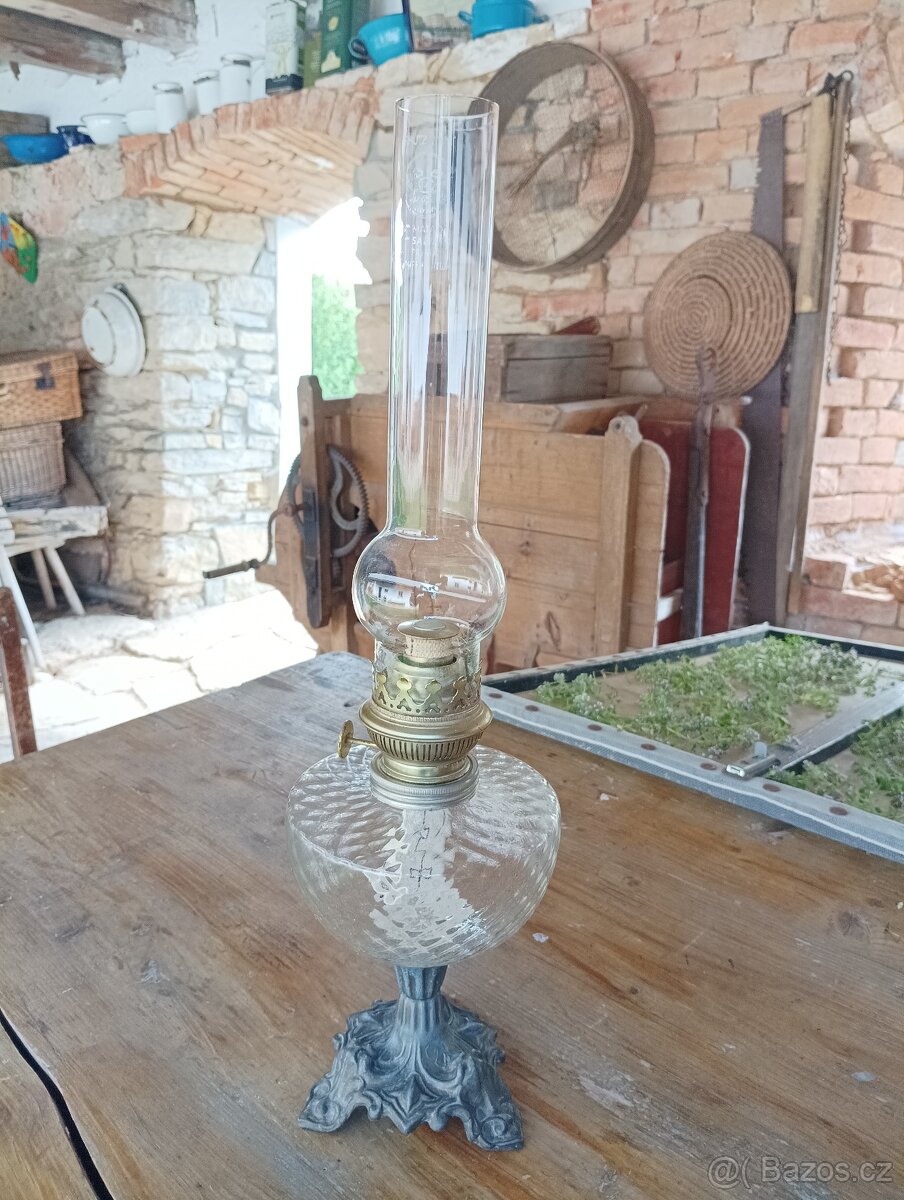 STAROŽITNÁ PETROLEJKA VE STYLU ART NOUVEAU, FRANCIE, 1900 - 10