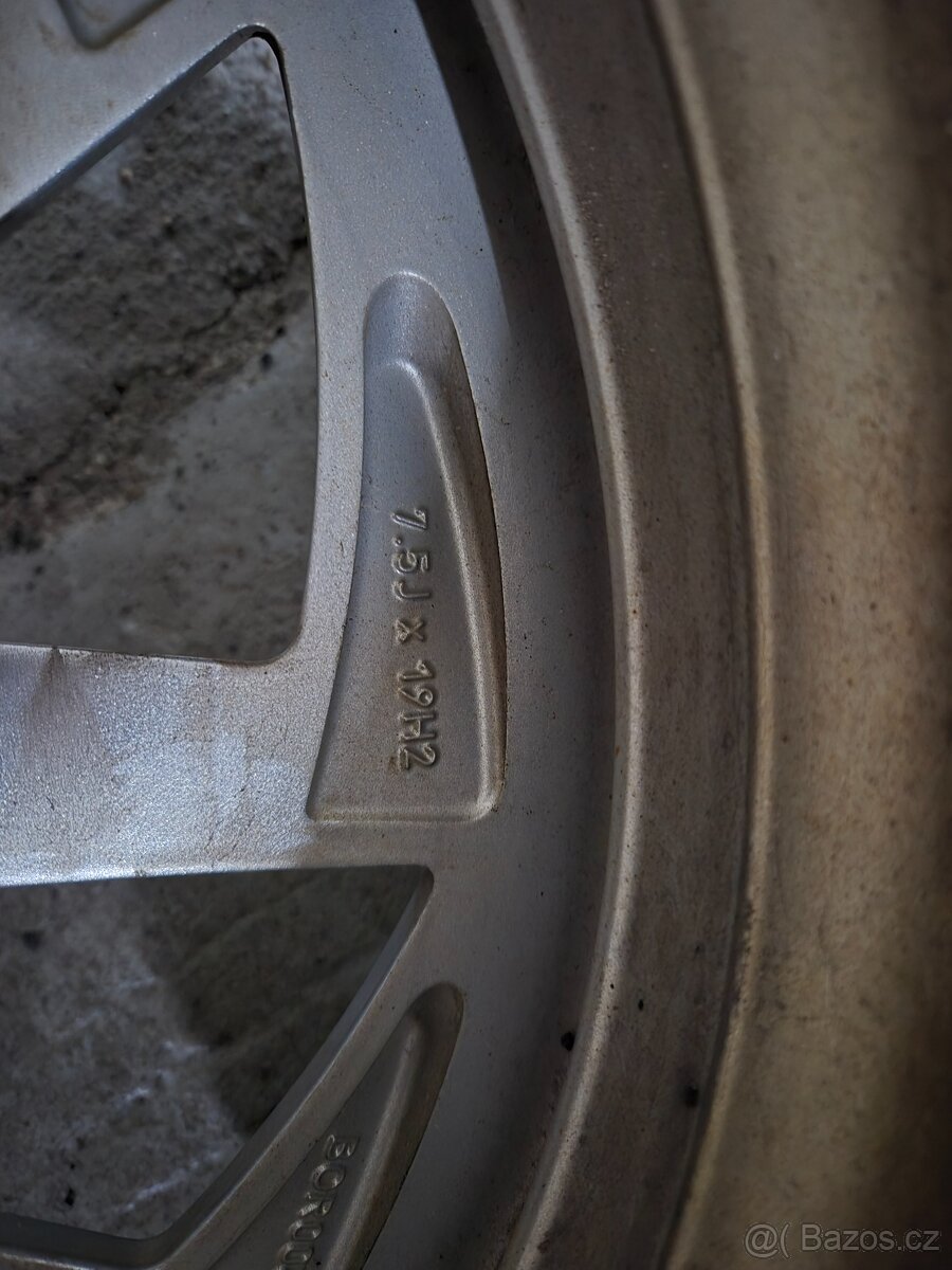 235/55 R19 5x114,3 hyundai - 10