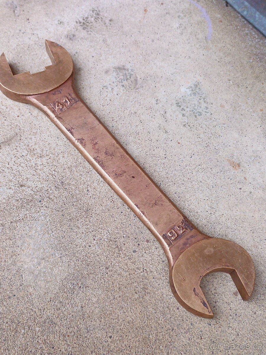 Plochý klíč 36 x 41 bronz - 10