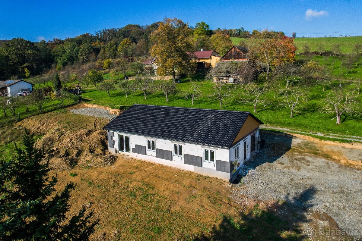 Prodej rodinného domu - Žlutava - 10