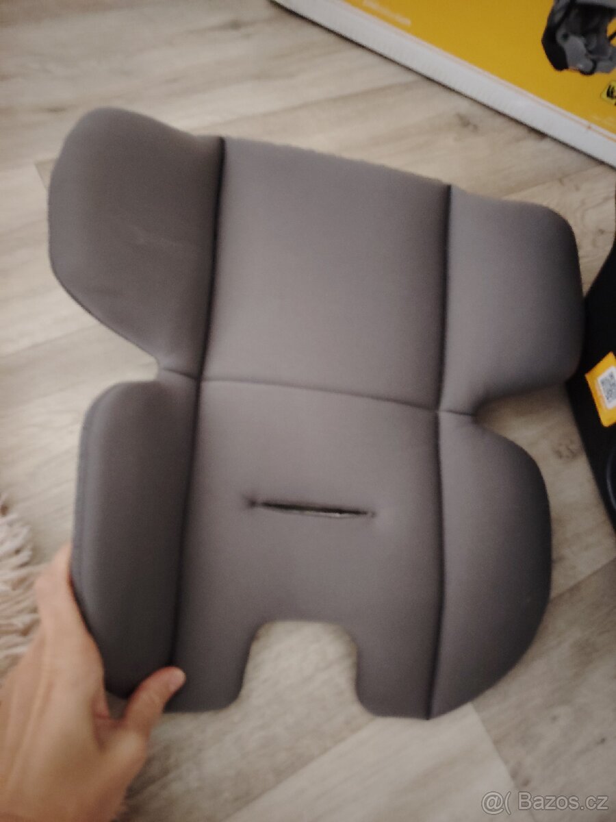 Černá autosedačka vajíčko Joie i-gemm3 top stav - 10