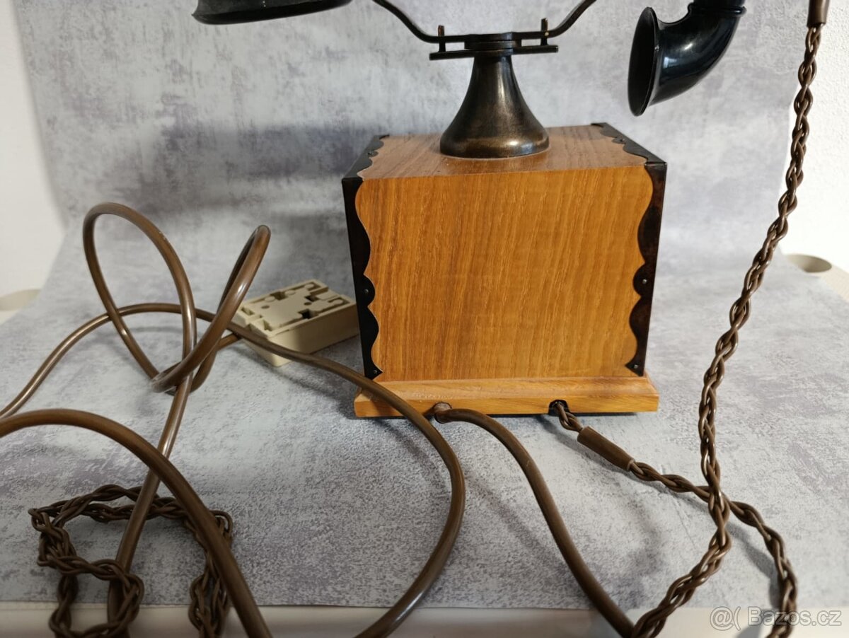 Starý telefon Tesla k dekoraci č.2 - 10