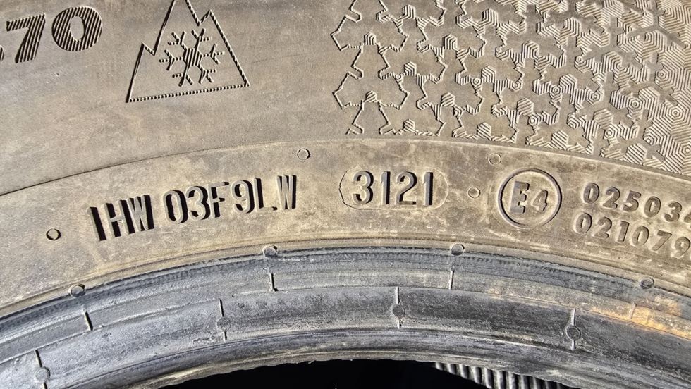 Zimní pneu 195/65/15 XL Continental - 10