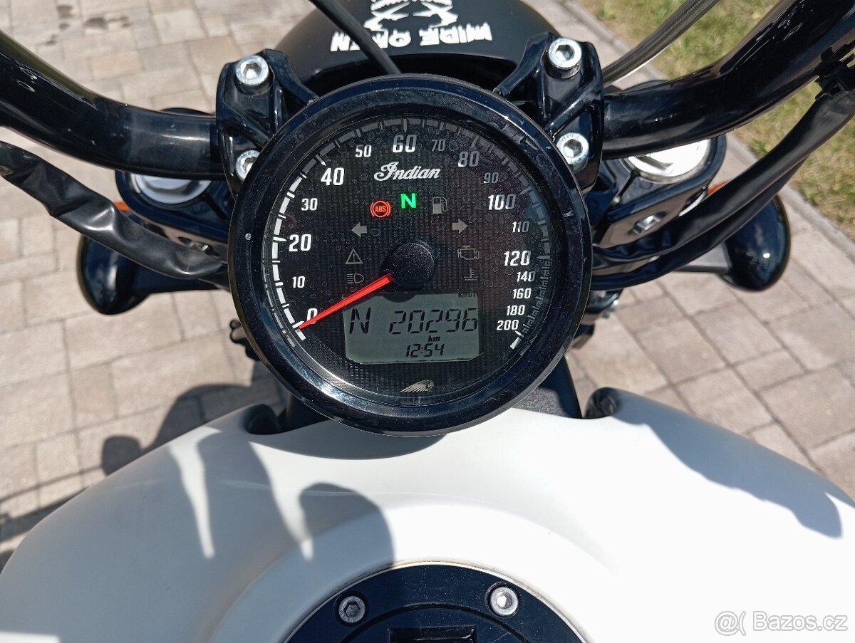 Indian Scout Bobber - 10